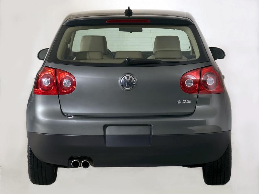  Volkswagen Golf Rabbit 5-Door 2006 года  (фото 9 из 26)